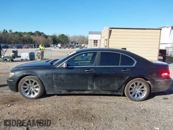 2006 BMW 7 Series 750i с VIN WBAHL83566DT04948, выставлен на аукционе IAAI как лот 41857813 с пробегом 239 691 миль миль и . История ставок и продаж доступна на DreamBid. Изображение 14.