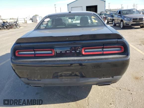 2019 Dodge Challenger SXT z VIN 2C3CDZAG0KH718927, wystawiony jako Copart lot #82374075 z przebiegiem 90 549 mil mil oraz Szkoda całkowita • Salvage title. Historia ofert i sprzedaży dostępna na DreamBid. Obrazek 6.