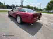 1993 Chevrolet Corvette with VIN 1G1YY23PXP5104890, listed as a Copart auction lot 82262124 with 82,698 mi miles and Clean title. Bid and sale history available at DreamBid. Image 3.