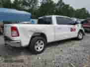 2021 Ram 1500 Lone Star z VIN 1C6RREMTXMN812565, wystawiony jako Copart lot #62702025 z przebiegiem 51 885 mil mil oraz Czysty tytuł • Clean title. Historia ofert i sprzedaży dostępna na DreamBid. Obrazek 3.
