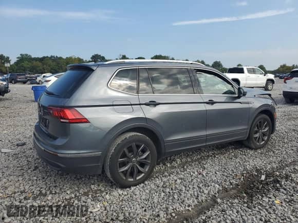 2022 Volkswagen Tiguan SE with VIN 3VV3B7AX0NM168335, listed as a Copart auction lot 70092995 with 70,970 mi miles and Clean title. Bid and sale history available at DreamBid. Image 3.