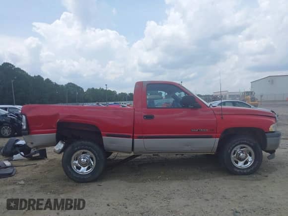 1998 Dodge 1500 with VIN 1B7HC16X5WS549369, listed as a IAAI auction lot 39892177 with 258,365 mi miles and . Bid and sale history available at DreamBid. Image 13.