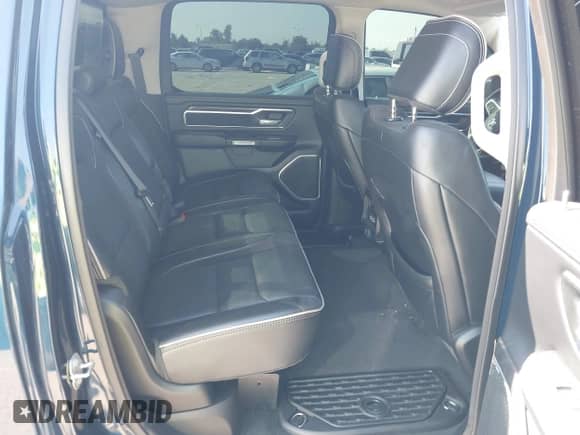 2022 Ram 1500 Laramie с VIN 1C6SRFJT8NN261808, выставлен на аукционе IAAI как лот 43170689 с пробегом 32 952 миль миль и . История ставок и продаж доступна на DreamBid. Изображение 8.