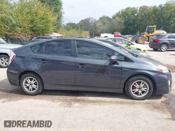2011 Toyota Prius I с VIN JTDKN3DU2B0300053, выставлен на аукционе IAAI как лот 43351783 с пробегом 271 023 миль миль и . История ставок и продаж доступна на DreamBid. Изображение 13.