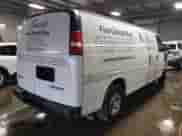 2005 Chevrolet City Express Cargo z VIN 1GCHG39V051157916, wystawiony jako Copart lot #47513004 z przebiegiem 113 112 mil mil oraz Szkoda całkowita • Salvage title. Historia ofert i sprzedaży dostępna na DreamBid. Obrazek 3.