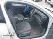 2014 Chevrolet Malibu LS z VIN 1G11A5SL4EF242051, wystawiony jako IAAI lot #42832544 z przebiegiem 165 864 mil mil oraz . Historia ofert i sprzedaży dostępna na DreamBid. Obrazek 5.