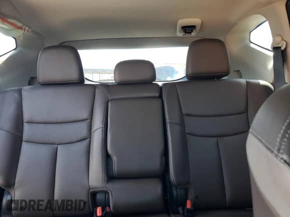 2017 Nissan Murano Platinum с VIN 5N1AZ2MG1HN164686, выставлен на аукционе Copart как лот 71121685 с пробегом 104 269 миль миль и Списание • Salvage title. История ставок и продаж доступна на DreamBid. Изображение 10.