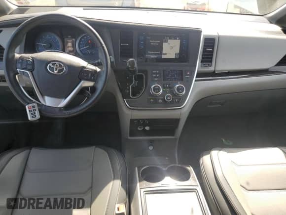 2017 Toyota Sienna XLE Auto Access Seat с VIN 5TDYZ3DC4HS886900, выставлен на аукционе Copart как лот 89442405 с пробегом 176 078 миль миль и Списание • Salvage title. История ставок и продаж доступна на DreamBid. Изображение 8.