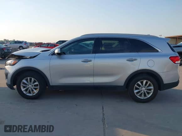2016 Kia Sorento L with VIN 5XYPG4A31GG013919, listed as a IAAI auction lot 43041782 with 96,771 mi miles and . Bid and sale history available at DreamBid. Image 14.