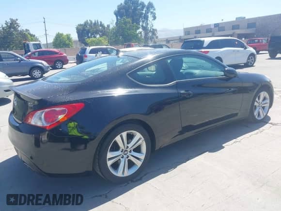 2012 Hyundai Genesis Coupe Premium с VIN KMHHT6KD8CU065815, выставлен на аукционе IAAI как лот 42284684 с пробегом 156 878 миль миль и . История ставок и продаж доступна на DreamBid. Изображение 4.