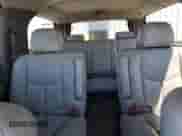 2004 Chevrolet Suburban Z71 z VIN 3GNFK16Z14G148988, wystawiony jako Copart lot #66498805 z przebiegiem 152 229 mil mil oraz Czysty tytuł • Clean title. Historia ofert i sprzedaży dostępna na DreamBid. Obrazek 10.