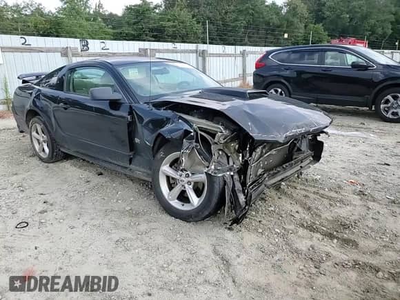 2006 Ford Mustang GT Deluxe z VIN 1ZVHT82H865148692, wystawiony jako Copart lot #67680825 z przebiegiem 227 694 mil mil oraz Szkoda całkowita • Salvage title. Historia ofert i sprzedaży dostępna na DreamBid. Obrazek 13.