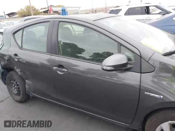 2015 Toyota Prius One z VIN JTDKDTB38F1109041, wystawiony jako IAAI lot #43172194 z przebiegiem 149 176 mil mil oraz . Historia ofert i sprzedaży dostępna na DreamBid. Obrazek 14.