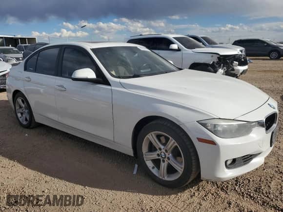 2013 BMW 3 Series 328i xDrive с VIN WBA3B3C50DF536866, выставлен на аукционе Copart как лот 80294985 с пробегом 146 381 миль миль и На запчасти • Non repairable. История ставок и продаж доступна на DreamBid. Изображение 4.