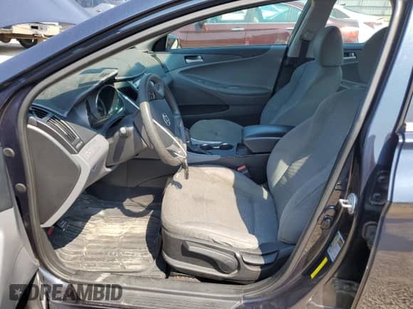 2014 Hyundai Sonata GLS z VIN 5NPEB4AC6EH869566, wystawiony jako Copart lot #81251525 z przebiegiem 198 570 mil mil oraz Szkoda całkowita • Salvage title. Historia ofert i sprzedaży dostępna na DreamBid. Obrazek 7.