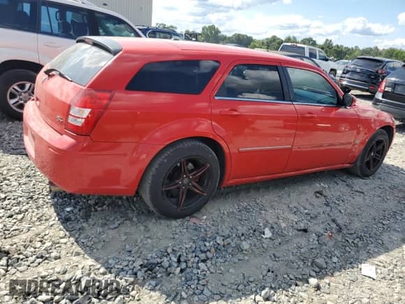 2007 Dodge Magnum R/T with VIN 2D4GV57267H656684, listed as a Copart auction lot 64239925 with 92,859 mi miles and Salvage title. Bid and sale history available at DreamBid. Image 3.