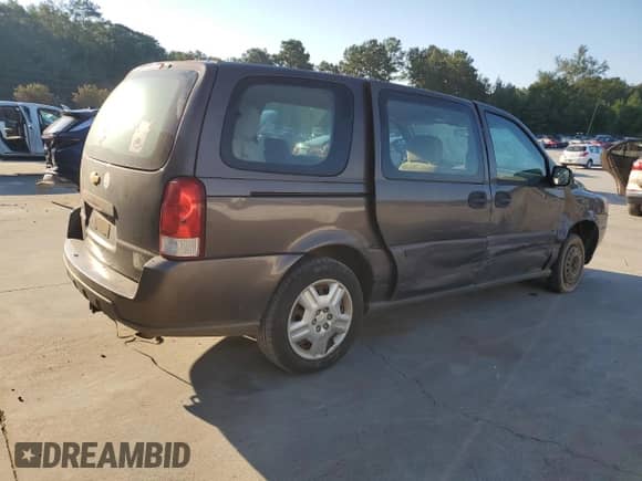 2008 Chevrolet Uplander LS с VIN 1GNDV23W98D147993, выставлен на аукционе Copart как лот 70696305 с пробегом 263 536 миль миль и Списание • Salvage title. История ставок и продаж доступна на DreamBid. Изображение 3.