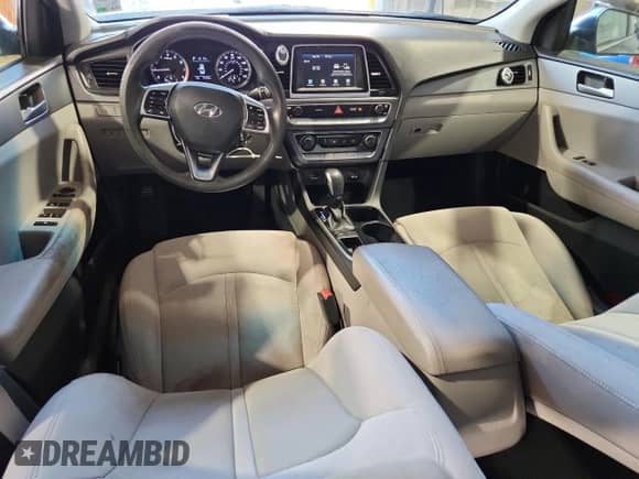 2018 Hyundai Sonata Eco z VIN 5NPE24AA7JH717336, wystawiony jako Copart lot #83789645 z przebiegiem 151 814 mil mil oraz Szkoda całkowita • Salvage title. Historia ofert i sprzedaży dostępna na DreamBid. Obrazek 8.