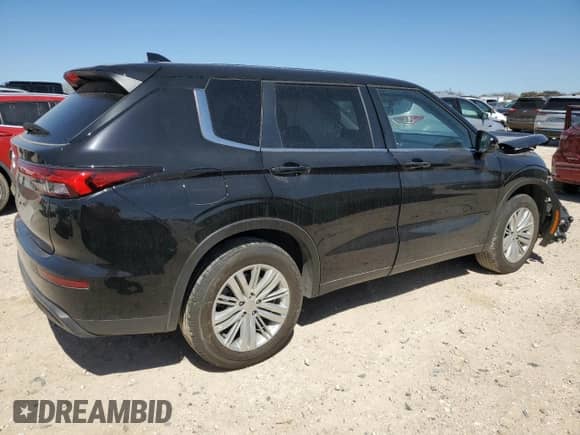 2024 Mitsubishi Outlander ES with VIN JA4J3UA87RZ063722, listed as a Copart auction lot 47663155 with 9,273 mi miles and Salvage title. Bid and sale history available at DreamBid. Image 3.
