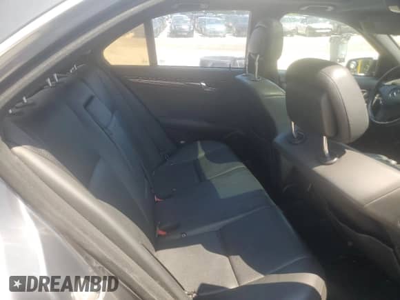 2010 Mercedes-Benz C 300 Sport с VIN WDDGF5EB1AR130733, выставлен на аукционе Copart как лот 67221705 с пробегом 137 815 миль миль и На запчасти • Non repairable. История ставок и продаж доступна на DreamBid. Изображение 10.