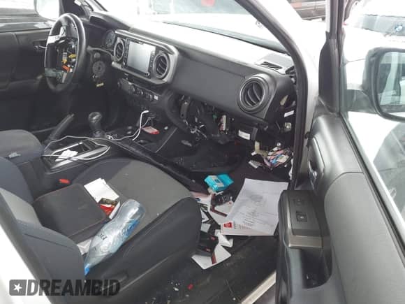 2021 Toyota Tacoma SR5 with VIN 5TFAZ5CN4MX111100, listed as a IAAI auction lot 42570230 with 54,460 mi miles and . Bid and sale history available at DreamBid. Image 5.