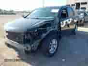 2020 Chevrolet Traverse LT Cloth z VIN 1GNERGKW1LJ317717, wystawiony jako IAAI lot #42681174 z przebiegiem 100 517 mil mil oraz . Historia ofert i sprzedaży dostępna na DreamBid. Obrazek 2.