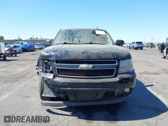 2008 Chevrolet Tahoe 3LT с VIN 1GNFK13038R197797, выставлен на аукционе IAAI как лот 43194931 с пробегом 163 922 миль миль и . История ставок и продаж доступна на DreamBid. Изображение 12.