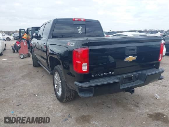 2017 Chevrolet Silverado 1500 LTZ z VIN 3GCUKSEJ0HG471081, wystawiony jako IAAI lot #41126259 z przebiegiem 40 551 mil mil oraz . Historia ofert i sprzedaży dostępna na DreamBid. Obrazek 3.