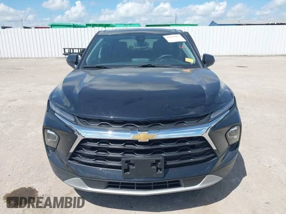2023 Chevrolet Blazer LT z VIN 3GNKBHR44PS182819, wystawiony jako IAAI lot #42553957 z przebiegiem 48 281 mil mil oraz . Historia ofert i sprzedaży dostępna na DreamBid. Obrazek 12.