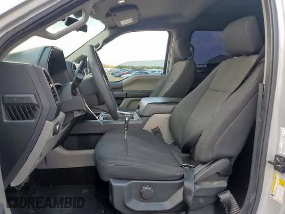 2019 Ford F-150 XL с VIN 1FTEW1CP0KKE91826, выставлен на аукционе Copart как лот 80837795 с пробегом 85 257 миль миль и Списание • Salvage title. История ставок и продаж доступна на DreamBid. Изображение 7.