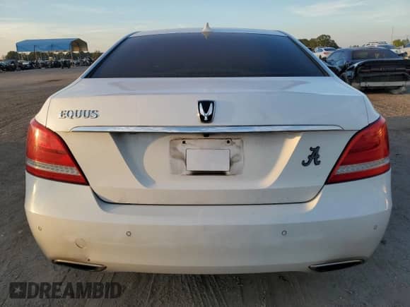2014 Hyundai Equus Ultimate with VIN KMHGH4JHXEU090109, listed as a Copart auction lot 72704744 with 148,493 mi miles and Salvage title. Bid and sale history available at DreamBid. Image 6.