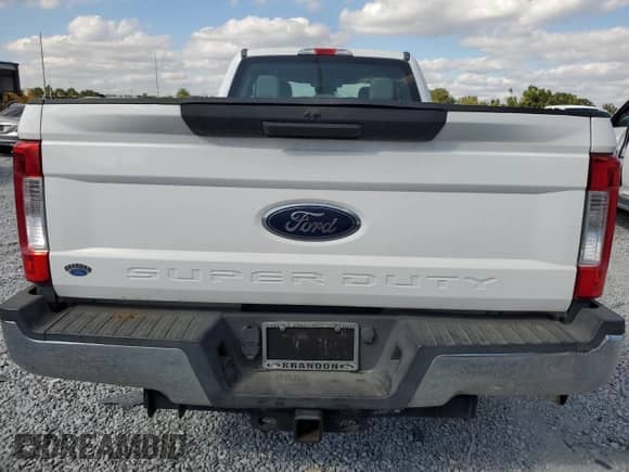 2019 Ford F-250 XL with VIN 1FT7X2A67KEC53900, listed as a Copart auction lot 90314115 with 176,377 mi miles and Clean title. Bid and sale history available at DreamBid. Image 6.