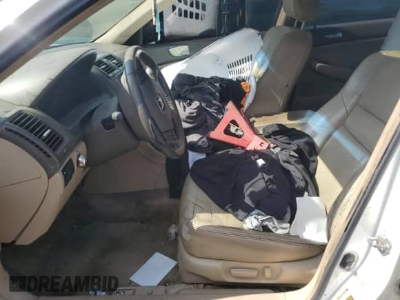 2005 Honda Accord EX-L с VIN 1HGCM66845A043180, выставлен на аукционе Copart как лот 71677145 с пробегом 220 405 миль миль и Списание • Salvage title. История ставок и продаж доступна на DreamBid. Изображение 7.