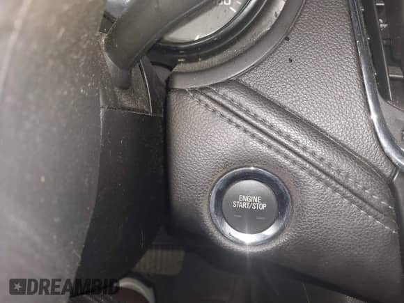 2017 Chevrolet Cruze Premier z VIN 3G1BF6SM0HS603053, wystawiony jako IAAI lot #42439222 z przebiegiem Nie podano mil oraz . Historia ofert i sprzedaży dostępna na DreamBid. Obrazek 20.