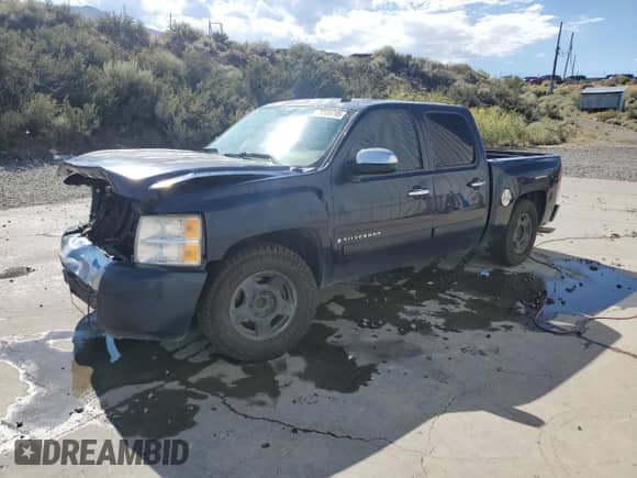 2007 Chevrolet Silverado 1500 1LT с VIN 2GCEC13C171653802, выставлен на аукционе Copart как лот 70335795 с пробегом 214 179 миль миль и Списание • Salvage title. История ставок и продаж доступна на DreamBid. Изображение 1.