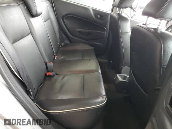 2011 Ford Fiesta SE z VIN 3FADP4BJ1BM207366, wystawiony jako Copart lot #83856805 z przebiegiem 169 433 mil mil oraz Szkoda całkowita • Salvage title. Historia ofert i sprzedaży dostępna na DreamBid. Obrazek 10.