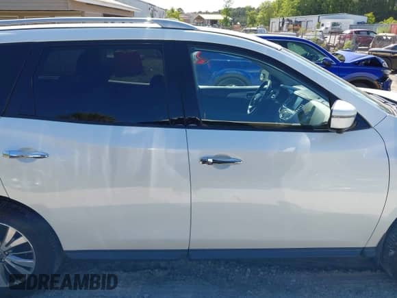 2019 Nissan Pathfinder SV with VIN 5N1DR2MM8KC621063, listed as a IAAI auction lot 42139694 with 129,656 mi miles and . Bid and sale history available at DreamBid. Image 13.