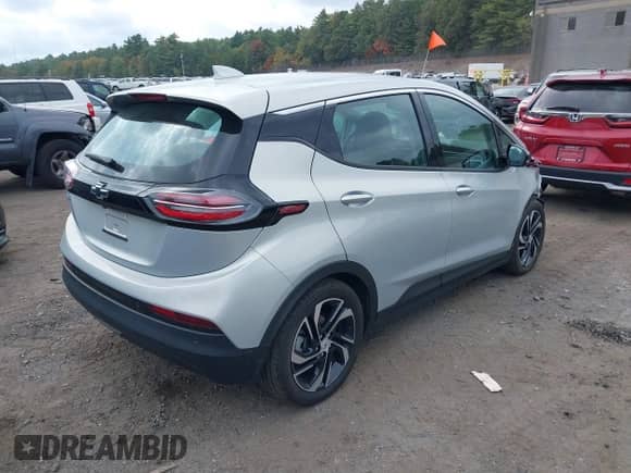 2023 Chevrolet Bolt EV 2LT с VIN 1G1FX6S00P4181246, выставлен на аукционе IAAI как лот 43246627 с пробегом 12 778 миль миль и . История ставок и продаж доступна на DreamBid. Изображение 4.