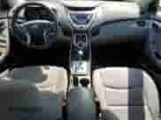 2011 Hyundai Elantra GLS z VIN KMHDH4AE7BU154997, wystawiony jako Copart lot #66558955 z przebiegiem 165 913 mil mil oraz Szkoda całkowita • Salvage title. Historia ofert i sprzedaży dostępna na DreamBid. Obrazek 8.