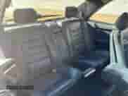 1985 Mercedes-Benz 500 z VIN WDBCA44D7FA152776, wystawiony jako Copart lot #90896815 z przebiegiem 214 799 mil mil oraz Czysty tytuł • Clean title. Historia ofert i sprzedaży dostępna na DreamBid. Obrazek 6.