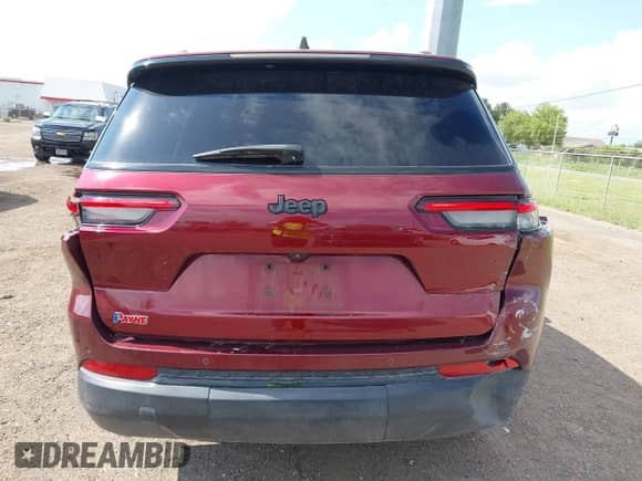 2023 Jeep Grand Cherokee Laredo z VIN 1C4RJJAG0P8797819, wystawiony jako IAAI lot #43174168 z przebiegiem 26 971 mil mil oraz . Historia ofert i sprzedaży dostępna na DreamBid. Obrazek 17.