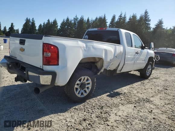 2011 Chevrolet Silverado 3500HD DRW LT с VIN 1GC5K0C88BZ122332, выставлен на аукционе Copart как лот 63632835 с пробегом 119 218 миль миль и Списание • Salvage title. История ставок и продаж доступна на DreamBid. Изображение 3.