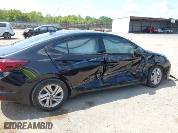 2020 Hyundai Elantra Value Edition with VIN KMHD84LF3LU944126, listed as a IAAI auction lot 42937664 with 121,615 mi miles and . Bid and sale history available at DreamBid. Image 6.
