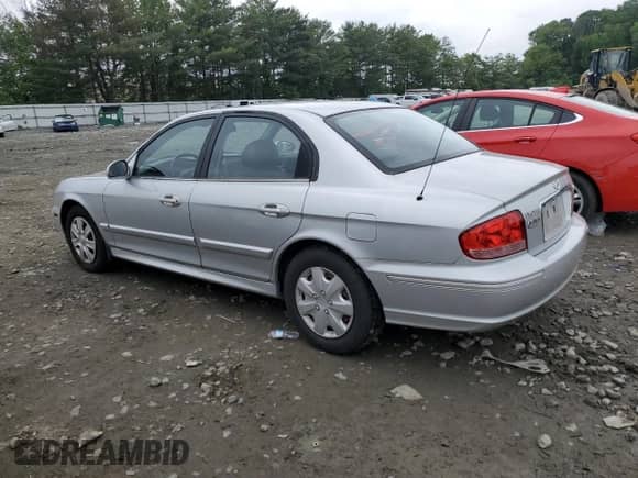 2003 Hyundai Sonata with VIN KMHWF25S63A819815, listed as a Copart auction lot 58948025 with 50,358 mi miles and Clean title. Bid and sale history available at DreamBid. Image 2.