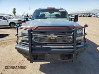 2006 Chevrolet Silverado 3500 DRW LT2 с VIN 1GCJC39D06E260199, выставлен на аукционе Copart как лот 57978775 с пробегом 216 390 миль миль и Списание • Salvage title. История ставок и продаж доступна на DreamBid. Изображение 5.