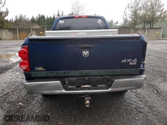 2007 Dodge 1500 ST z VIN 1D7HU18P87J507401, wystawiony jako Copart lot #43823185 z przebiegiem 177 377 mil mil oraz Czysty tytuł • Clean title. Historia ofert i sprzedaży dostępna na DreamBid. Obrazek 6.