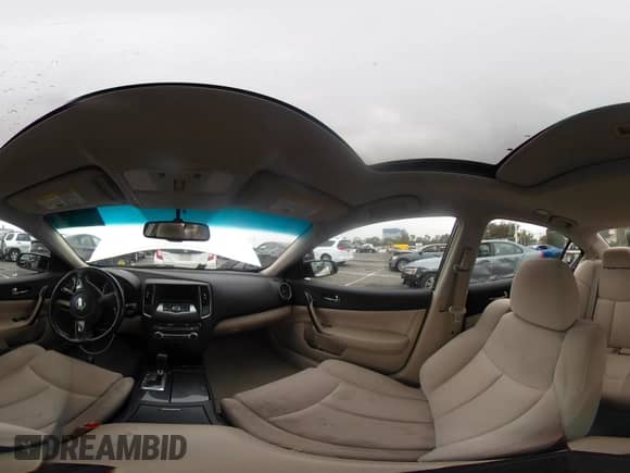 2013 Nissan Maxima SV z VIN 1N4AA5AP2DC821279, wystawiony jako IAAI lot #42767993 z przebiegiem 61 599 mil mil oraz . Historia ofert i sprzedaży dostępna na DreamBid. Obrazek 18.