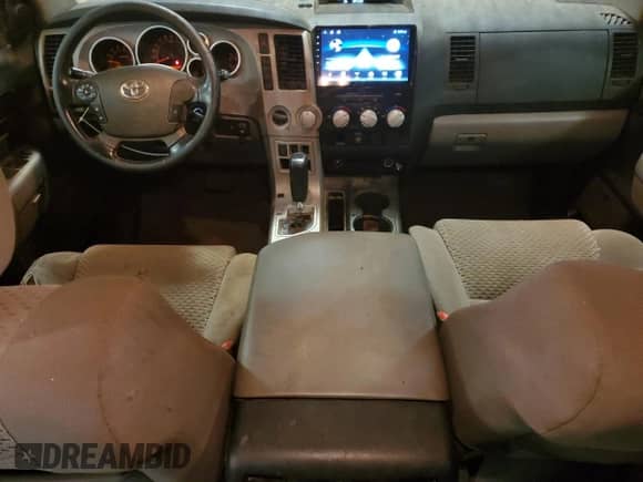 2008 Toyota Tundra z VIN 5TBDV54168S519218, wystawiony jako Copart lot #69140345 z przebiegiem 339 097 mil mil oraz Szkoda całkowita • Salvage title. Historia ofert i sprzedaży dostępna na DreamBid. Obrazek 8.