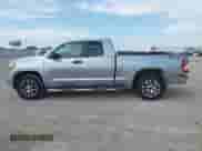 2018 Toyota Tundra SR5 z VIN 5TFRM5F14JX125410, wystawiony jako IAAI lot #43474801 z przebiegiem 177 267 mil mil oraz . Historia ofert i sprzedaży dostępna na DreamBid. Obrazek 14.