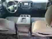 2019 Chevrolet Silverado 2500HD Work Truck z VIN 1GC1KREG1KF179755, wystawiony jako Copart lot #81480725 z przebiegiem 153 833 mil mil oraz Szkoda całkowita • Salvage title. Historia ofert i sprzedaży dostępna na DreamBid. Obrazek 8.